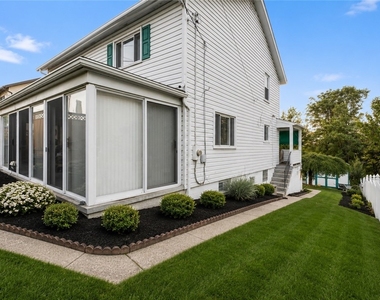 5272 Steubenville Pike - Photo Thumbnail 2