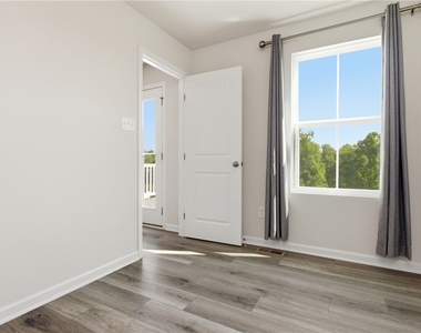 309 Arden Dr - Photo Thumbnail 14