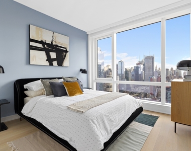 Hudson Yards W38th & 11th Ave - Photo Thumbnail 2