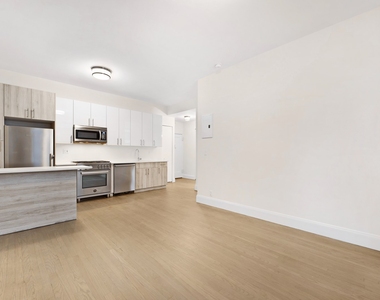 121 Madison Avenue - Photo Thumbnail 2