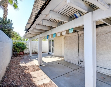 8316 Vantare Court - Photo Thumbnail 16