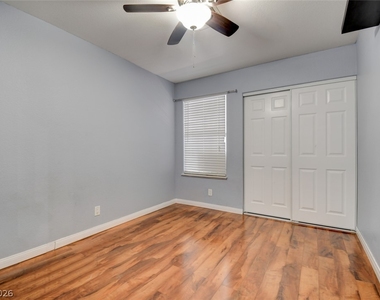 8316 Vantare Court - Photo Thumbnail 12