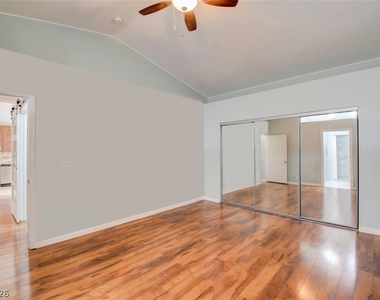 8316 Vantare Court - Photo Thumbnail 13