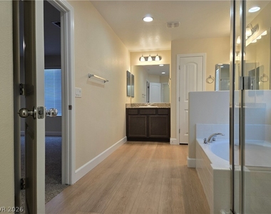 2715 Hammetts Landing Walk - Photo Thumbnail 25