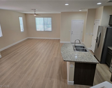 2715 Hammetts Landing Walk - Photo Thumbnail 30