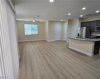 2715 Hammetts Landing Walk - Photo Thumbnail 3