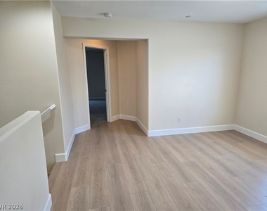 2715 Hammetts Landing Walk - Photo Thumbnail 13
