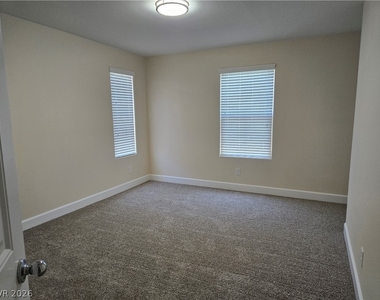 2715 Hammetts Landing Walk - Photo Thumbnail 16