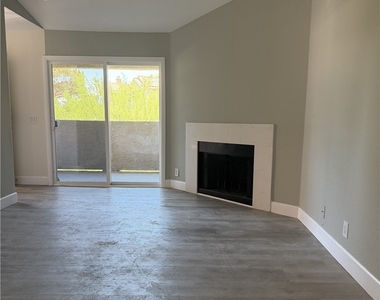 4200 Valley View Boulevard - Photo Thumbnail 10