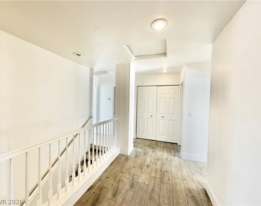 5863 Rose Tiara Drive - Photo Thumbnail 12