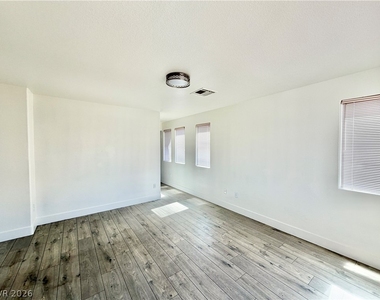 5863 Rose Tiara Drive - Photo Thumbnail 14