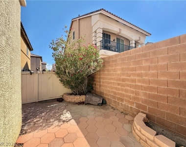 5863 Rose Tiara Drive - Photo Thumbnail 27