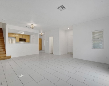1453 Morro Creek Street - Photo Thumbnail 9