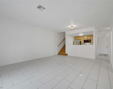 1453 Morro Creek Street - Photo Thumbnail 10