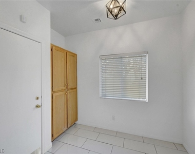 1453 Morro Creek Street - Photo Thumbnail 14