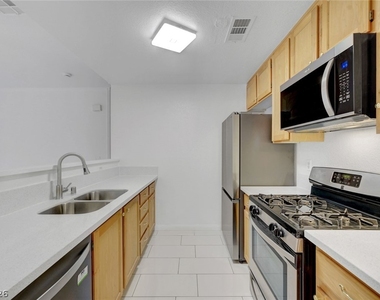 1453 Morro Creek Street - Photo Thumbnail 16