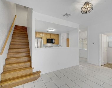1453 Morro Creek Street - Photo Thumbnail 12