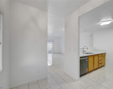 1453 Morro Creek Street - Photo Thumbnail 15