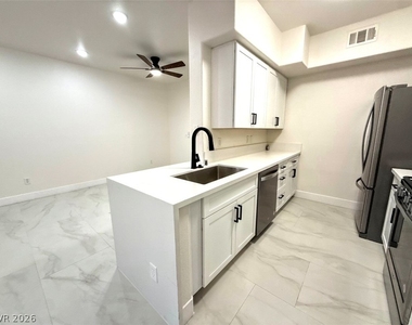 7167 S Durango Drive - Photo Thumbnail 6