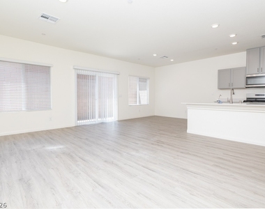 9921 Cobalt Cliffs Street - Photo Thumbnail 8