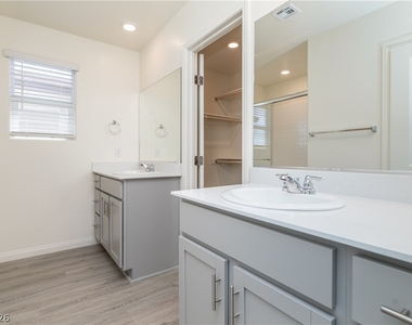 9921 Cobalt Cliffs Street - Photo Thumbnail 22