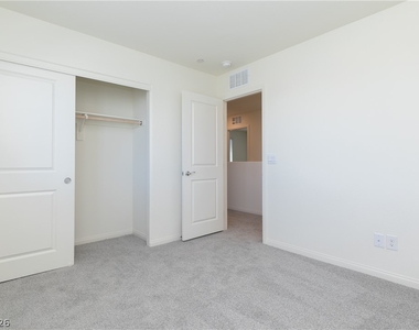 9921 Cobalt Cliffs Street - Photo Thumbnail 27