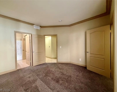 5525 W Flamingo Road - Photo Thumbnail 10