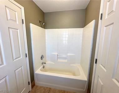 9362 Boulder Opal Avenue - Photo Thumbnail 10