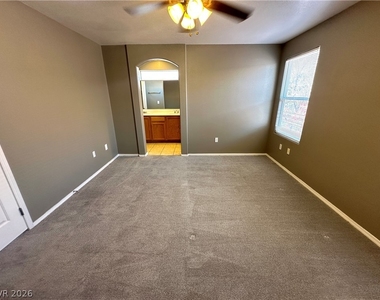 9362 Boulder Opal Avenue - Photo Thumbnail 16