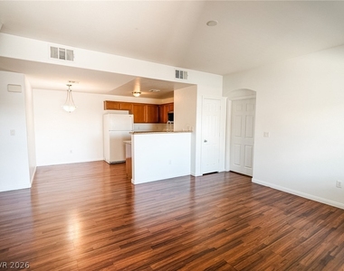 7701 W Robindale Road - Photo Thumbnail 1