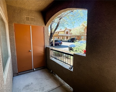 7701 W Robindale Road - Photo Thumbnail 16