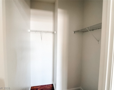 7701 W Robindale Road - Photo Thumbnail 12