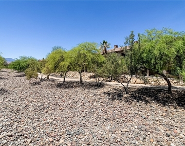 7701 W Robindale Road - Photo Thumbnail 20