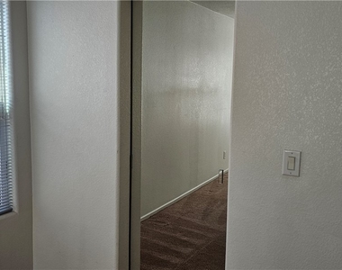 7356 Umberto Street - Photo Thumbnail 8