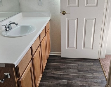 7356 Umberto Street - Photo Thumbnail 12