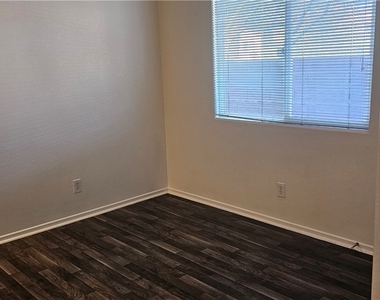 7356 Umberto Street - Photo Thumbnail 17