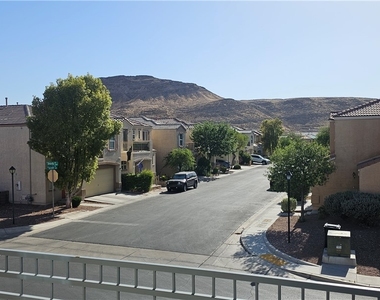 7356 Umberto Street - Photo Thumbnail 6