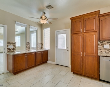 2255 Calistoga Court - Photo Thumbnail 14