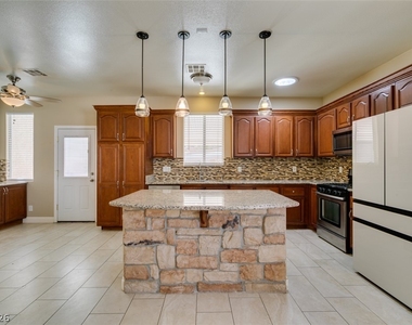 2255 Calistoga Court - Photo Thumbnail 19