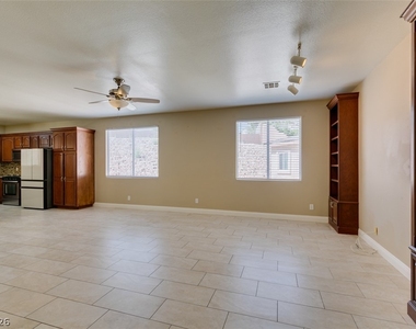 2255 Calistoga Court - Photo Thumbnail 8