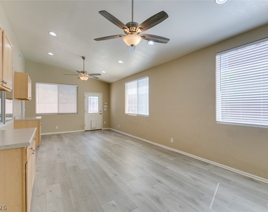 2255 Calistoga Court - Photo Thumbnail 32