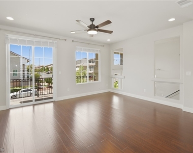 5736 Brimstone Hill Avenue - Photo Thumbnail 2
