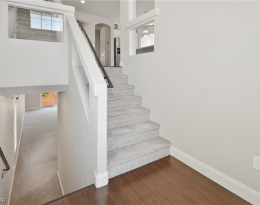 5736 Brimstone Hill Avenue - Photo Thumbnail 12