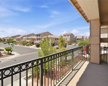 5736 Brimstone Hill Avenue - Photo Thumbnail 4