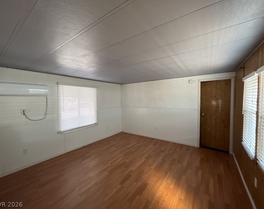 3481 Cape Cod Drive - Photo Thumbnail 2