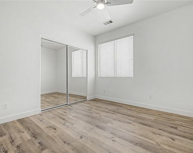 835 Entrada Ridge Avenue - Photo Thumbnail 28
