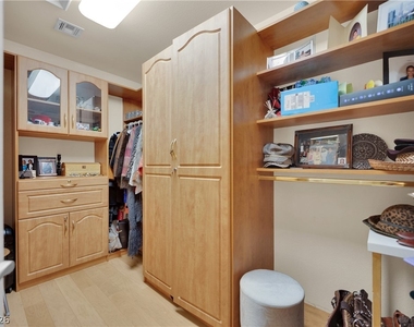 7985 Egypt Meadows Avenue - Photo Thumbnail 11