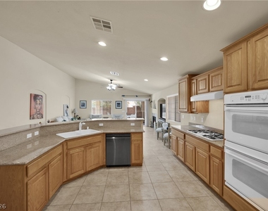 7985 Egypt Meadows Avenue - Photo Thumbnail 3