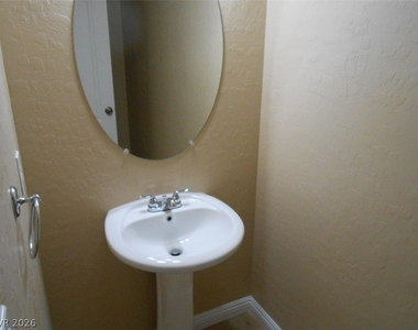 8339 Waylon - Photo Thumbnail 6