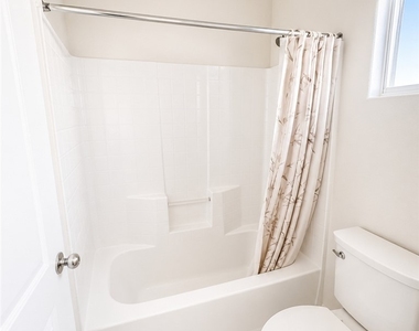 3957 Irvin Avenue - Photo Thumbnail 17